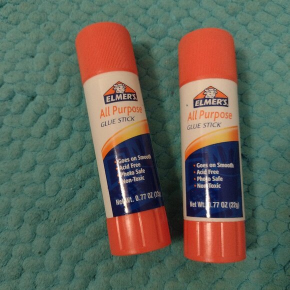 NEW lot of 2 Elmer's glue sticks - Picture 1 of 2